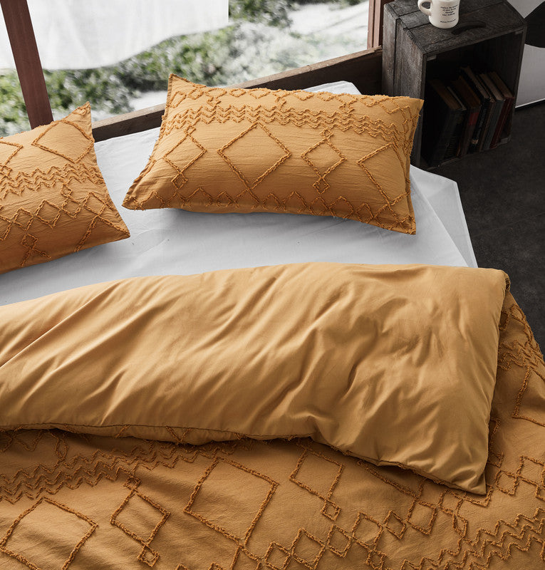 Tufted ultra soft microfiber quilt cover set-queen caramel