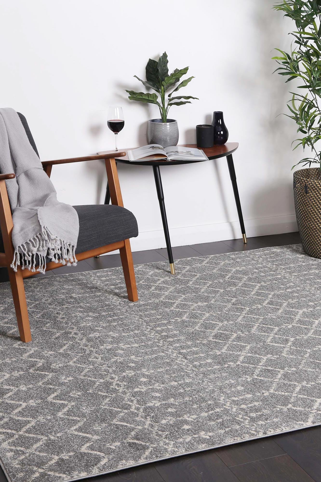 delicate-cassiday-grey-ivory-rug