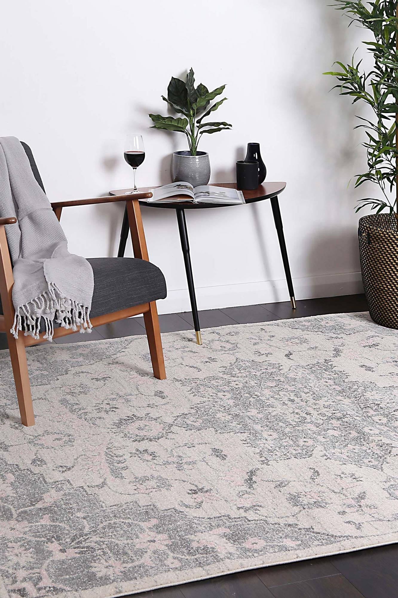 delicate-madeleine-grey-ivory-rug